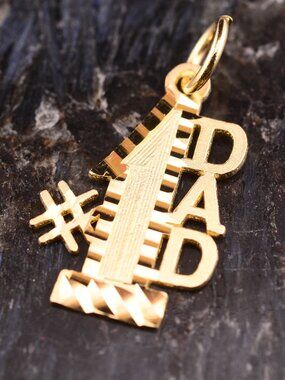 10k #1 Dad Pendant
